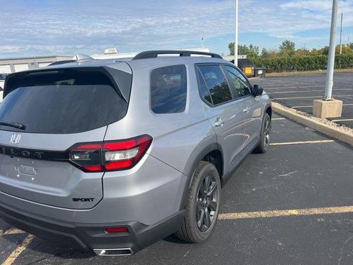 2025 Honda Pilot Sport