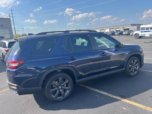 2025 Honda Pilot Sport