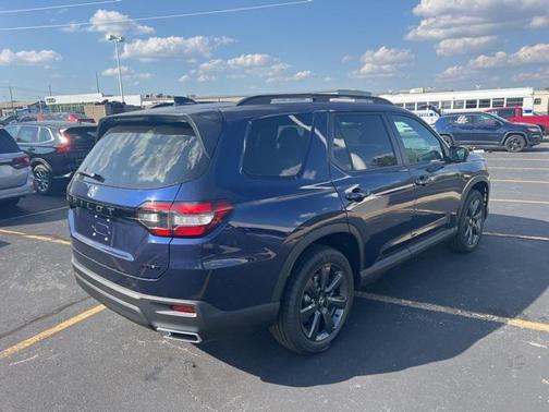 2025 Honda Pilot Sport