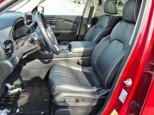 2023 Honda Pilot AWD Elite