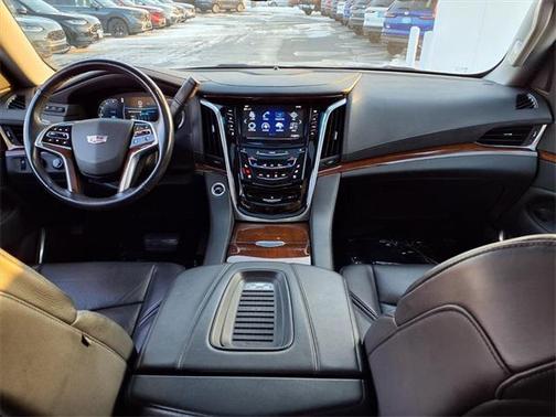 2018 Cadillac Escalade Luxury