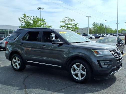 Ruby Red Metallic Tinted Clearcoat 2017 Ford Explorer XLT