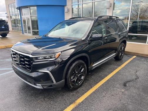 2025 Honda Pilot Touring 8-Passenger