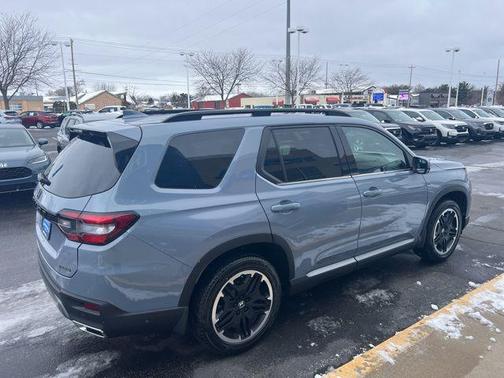 2026 Honda Pilot Touring 8-Passenger