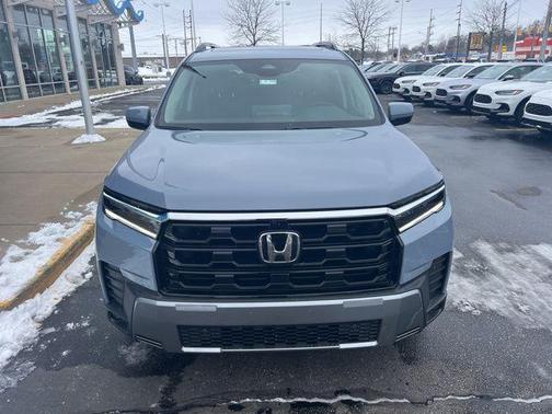 2026 Honda Pilot Touring 8-Passenger