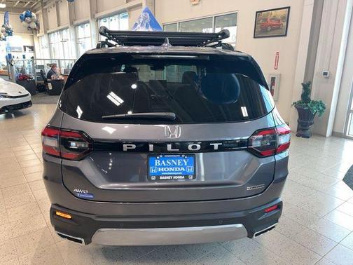 2026 Honda Pilot Touring 8-Passenger