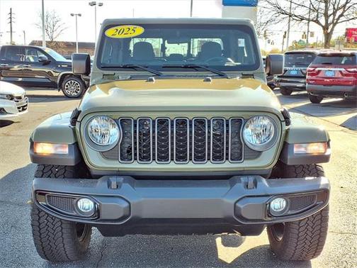 2025 Jeep Gladiator Nighthawk