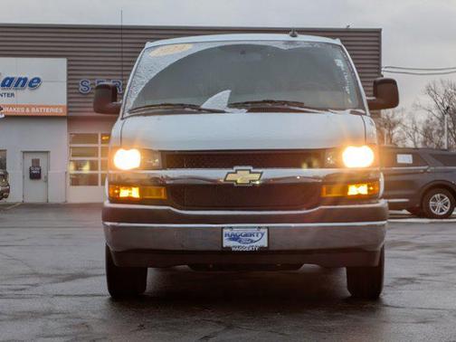 2024 Chevrolet Express 2500 RWD 2500 Regular Wheelbase WT