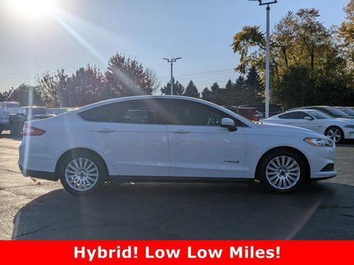 2016 Ford Fusion Hybrid S