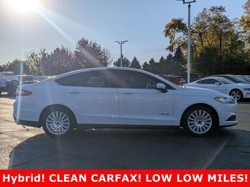 2016 Ford Fusion Hybrid S