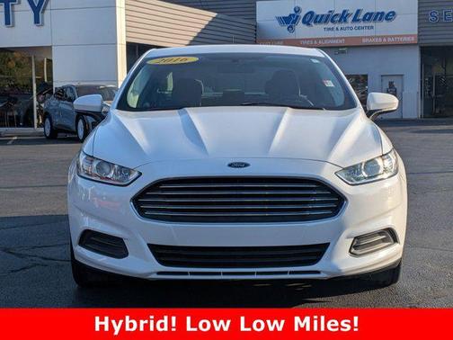 2016 Ford Fusion Hybrid S