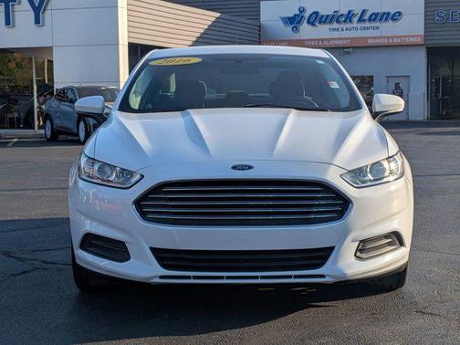 2016 Ford Fusion Hybrid S