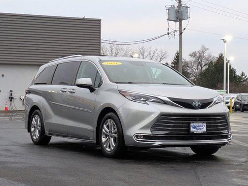 2021 Toyota Sienna Platinum