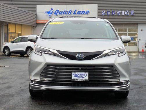2021 Toyota Sienna Platinum