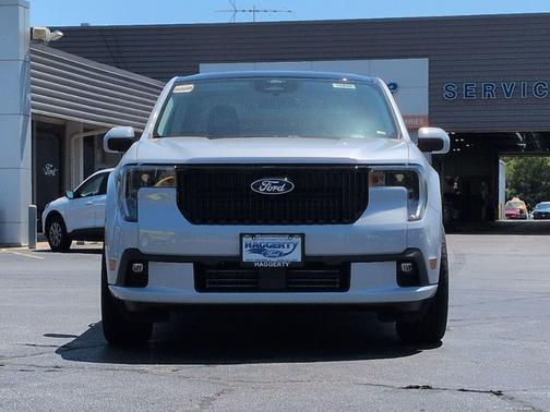 SPACE WHITE METALLIC 2026 Ford Maverick Lobo Standard