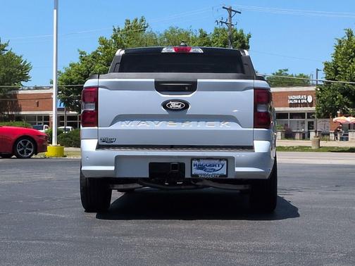 SPACE WHITE METALLIC 2026 Ford Maverick Lobo Standard