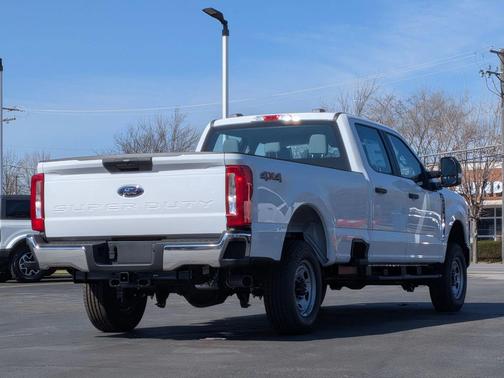 OXFORD WHITE 2026 Ford F-250 XL