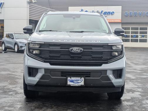 2025 Ford Expedition Max Active 4x4