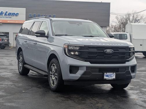2025 Ford Expedition Max Active 4x4