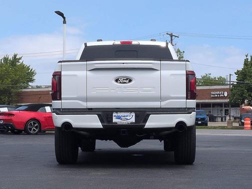 Star White Metallic Tri-Coat 2026 Ford F-150 Lariat