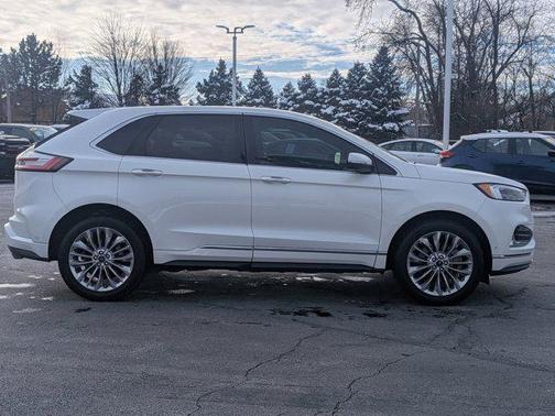 2023 Ford Edge Titanium