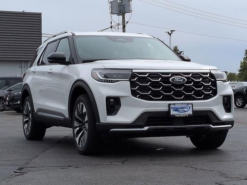 Star White Metallic Tri-Coat 2026 Ford Explorer Platinum