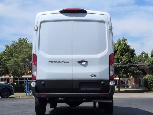 OXFORD WHITE 2026 Ford Transit-250 Base