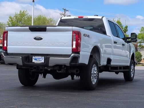 OXFORD WHITE 2026 Ford F-250 XLT