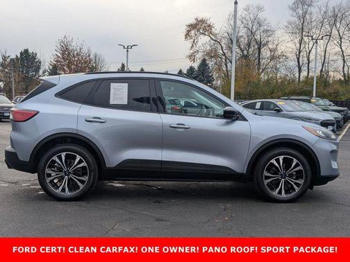 2022 Ford Escape SE