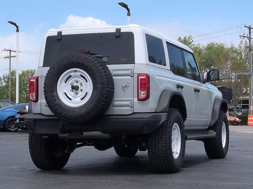 AVALANCHE GRAY 2026 Ford Bronco Heritage Edition