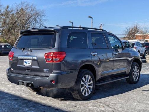 Photo 5 of 32 of 2017 Toyota Sequoia Limited