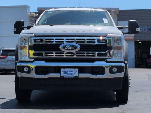 OXFORD WHITE 2026 Ford F-450 XL