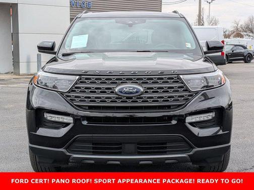 AGATE BLACK METALLIC 2024 Ford Explorer XLT