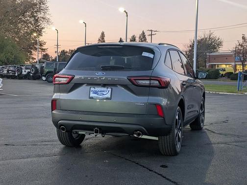 2026 Ford Escape ST-Line Select