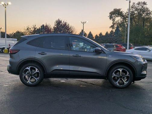 2026 Ford Escape ST-Line Select