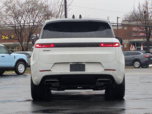 2024 Land Rover Range Rover Sport SE