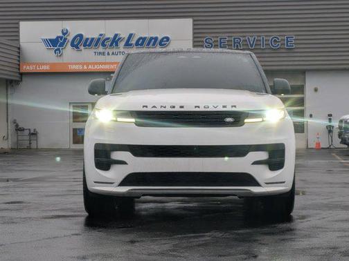 2024 Land Rover Range Rover Sport SE