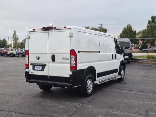 Bright White Clearcoat 2025 RAM ProMaster 2500 Tradesman