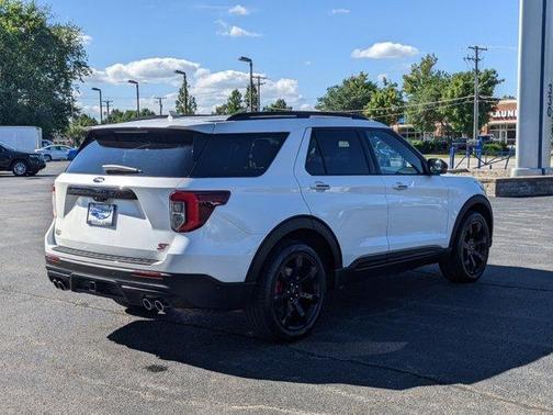 Photo 5 of 46 of 2020 Ford Explorer ST