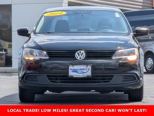 Black Uni 2014 Volkswagen Jetta Auto S