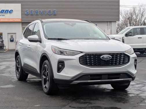 2026 Ford Escape Platinum