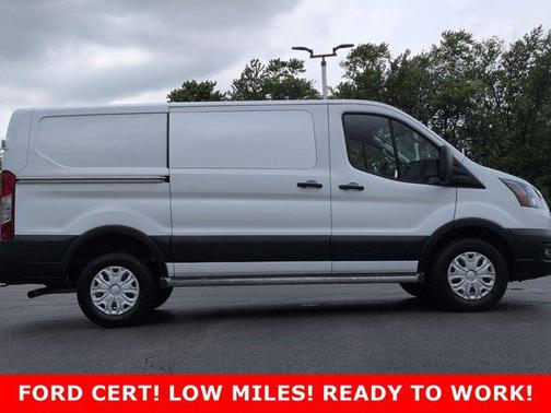 OXFORD WHITE 2025 Ford Transit-250 Base