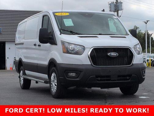 OXFORD WHITE 2025 Ford Transit-250 Base