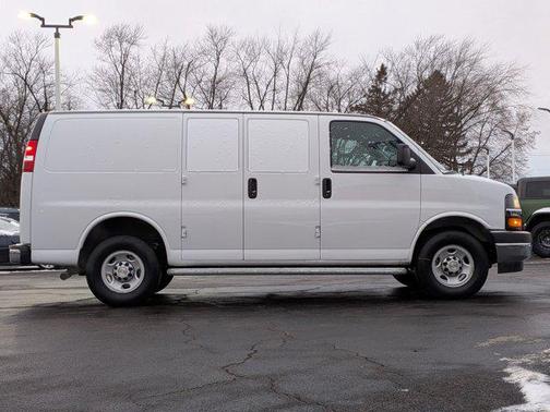 2024 Chevrolet Express 2500 RWD 2500 Regular Wheelbase WT
