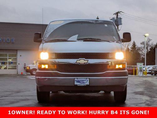 2024 Chevrolet Express 2500 RWD 2500 Regular Wheelbase WT