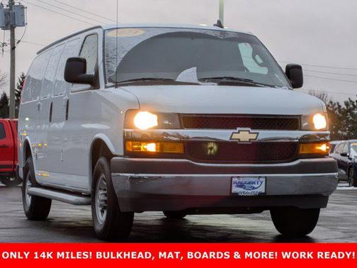 2024 Chevrolet Express 2500 RWD 2500 Regular Wheelbase WT