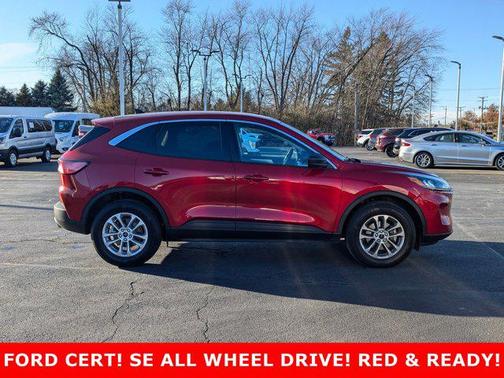 2022 Ford Escape SE