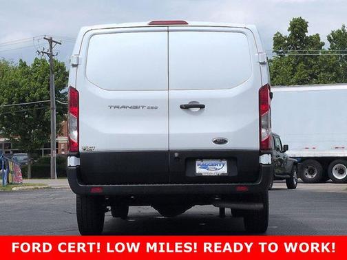 OXFORD WHITE 2025 Ford Transit-250 Base