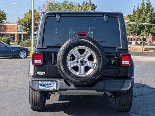 2022 Jeep Wrangler Unlimited Sport