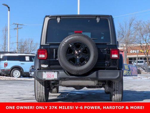 2022 Jeep Wrangler Unlimited Sport